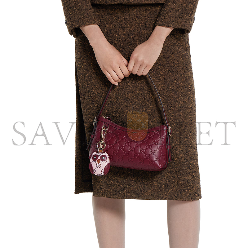 G*u*i gg emblem small shoulder bag 847450 (22*14*8cm)